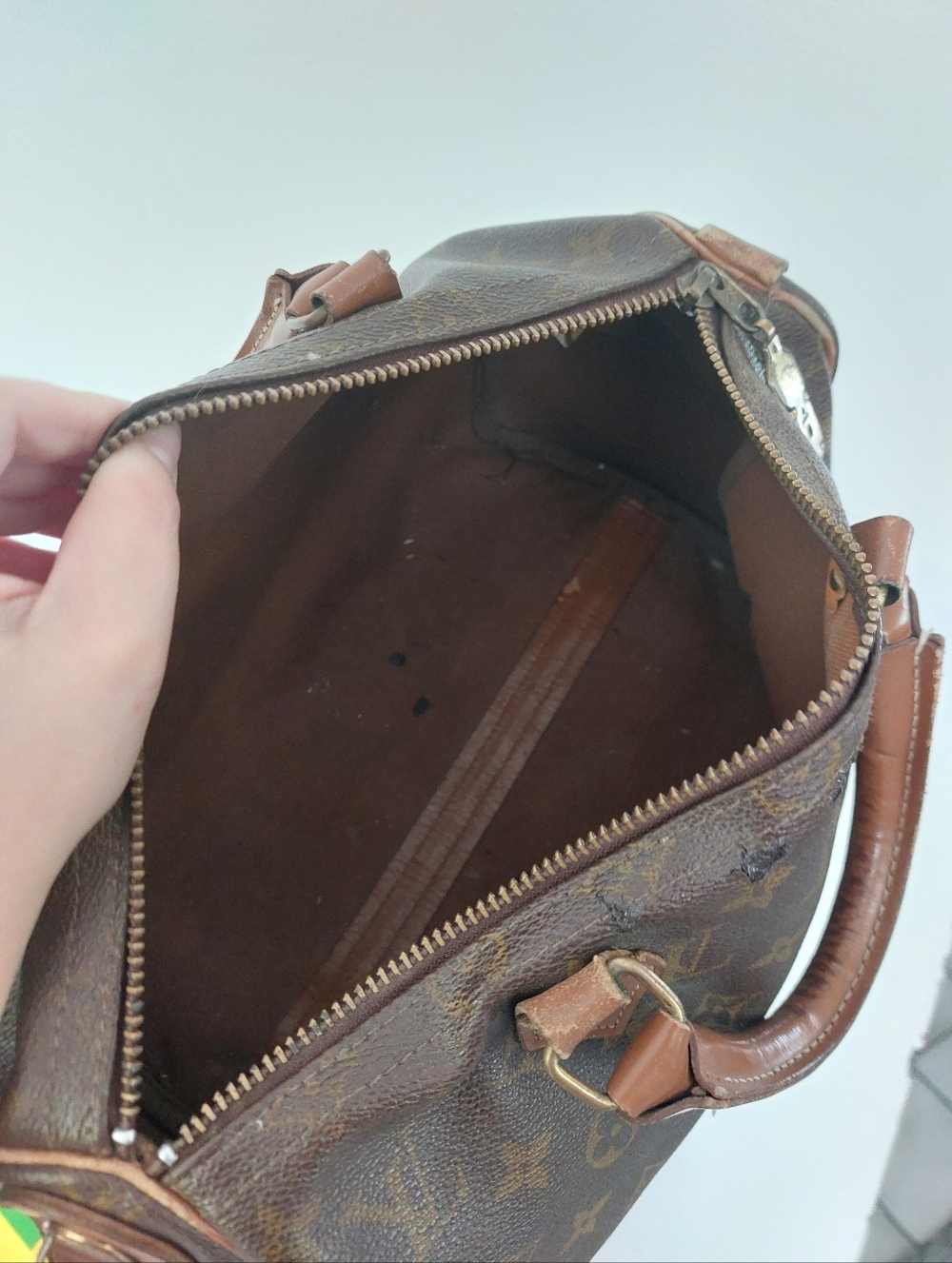 Vintage Louis Vuitton Speedy Bag - Picture 9 of 11
